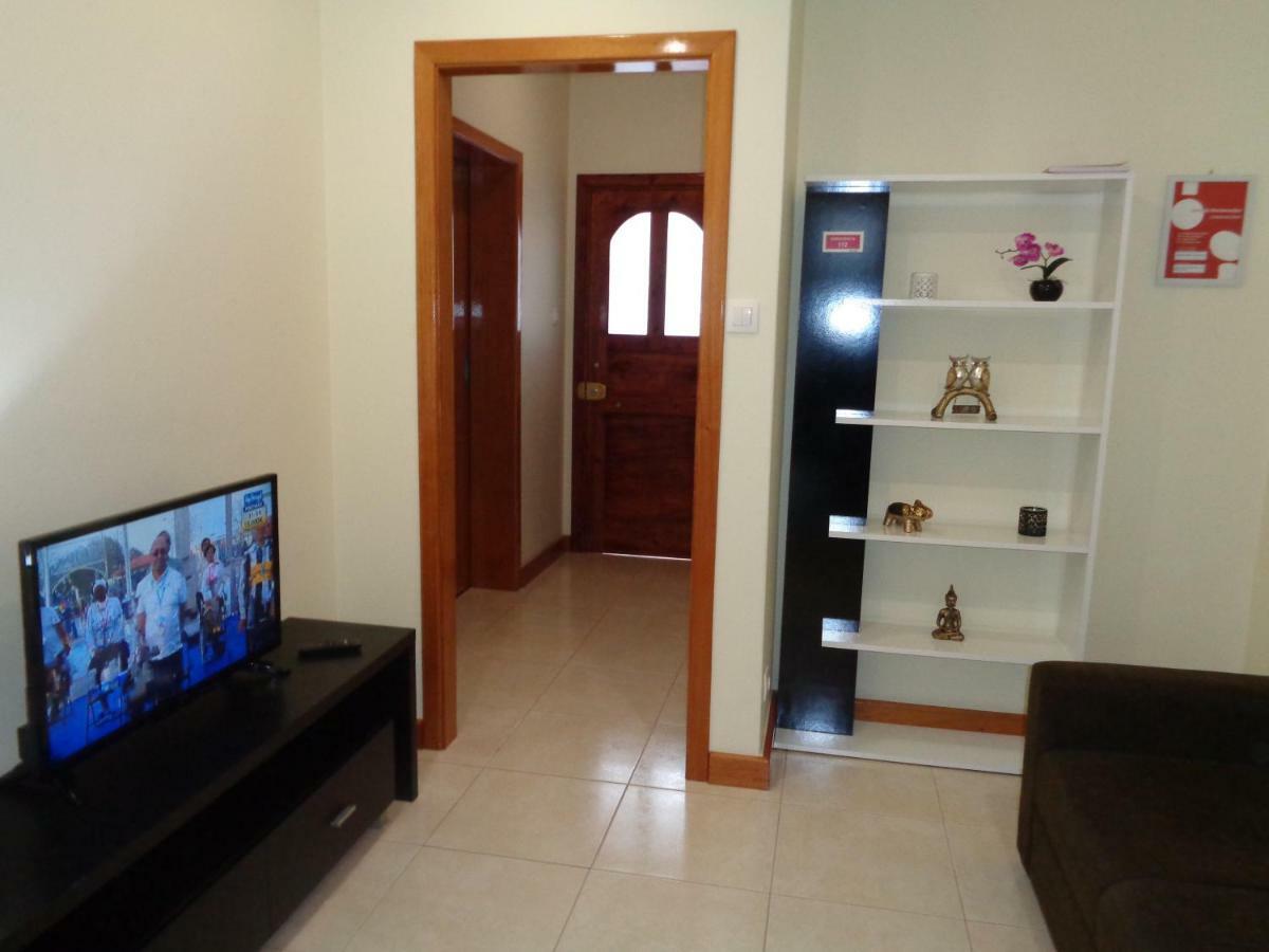 Dona Matilde Apartment ปอนตาเดลกาดา ภายนอก รูปภาพ