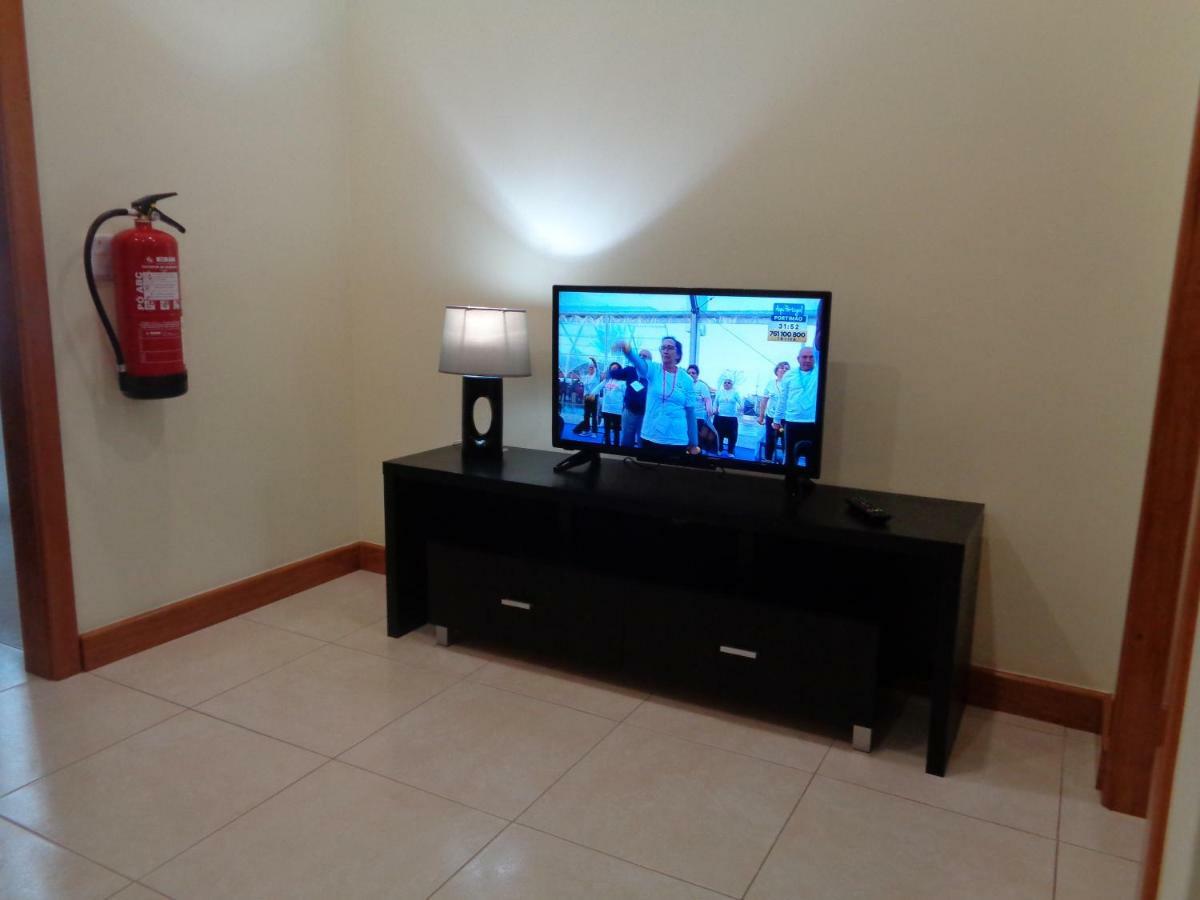 Dona Matilde Apartment ปอนตาเดลกาดา ภายนอก รูปภาพ